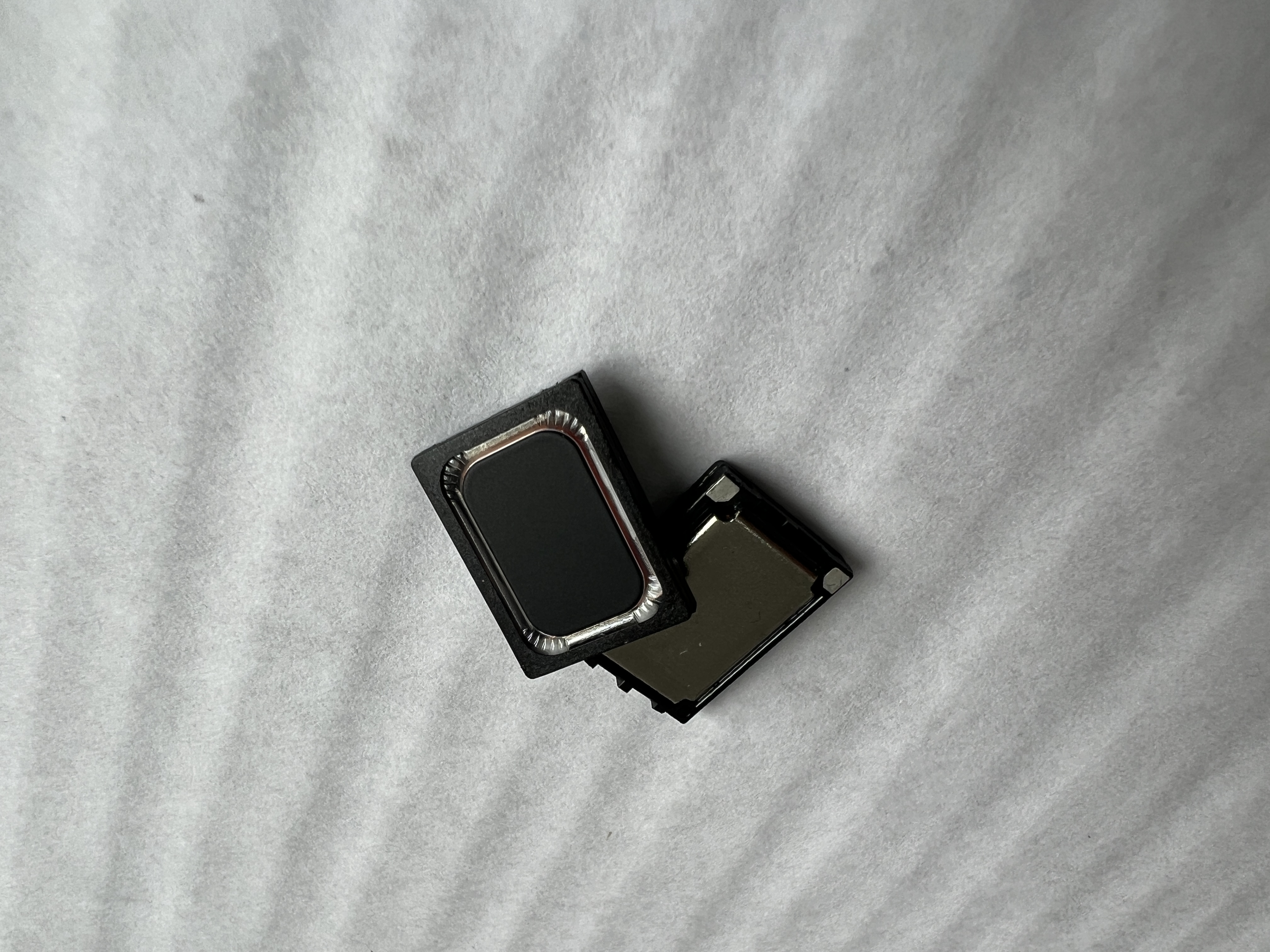 1511 micro speaker connection detail